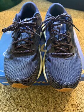 Brooks Ghost Max 2 Womens Size 11 Peacoat Orchid Blue Running Shoes 1204201B444